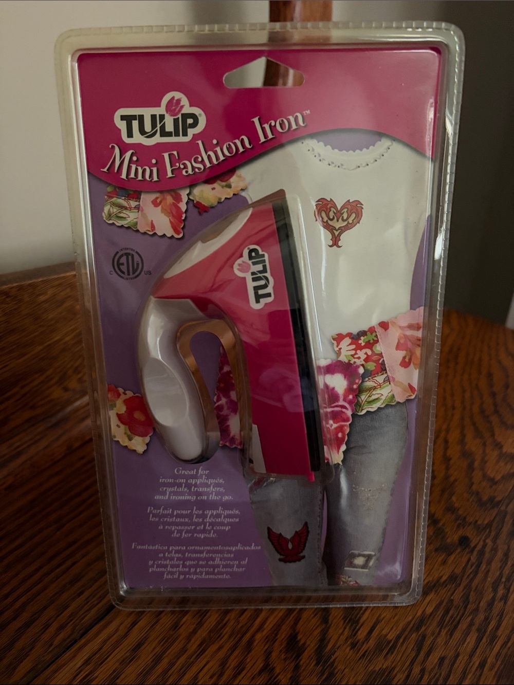 New Tulip Mini Fashion Iron — Pink Handheld Fabric Iron